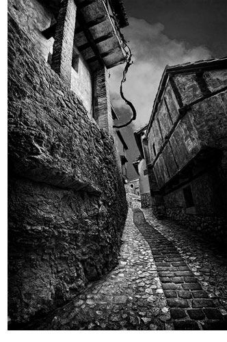 looking-through-eyes